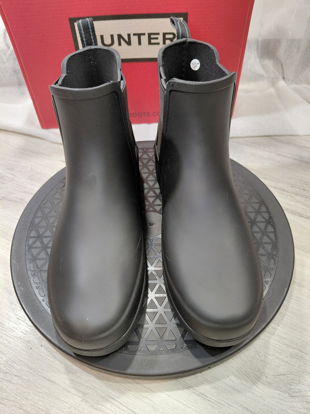 NEW Hunter Womens Refined Matte Black Chelsea Rain Ankle Boots SIZE 7 - Picture 2 of 14
